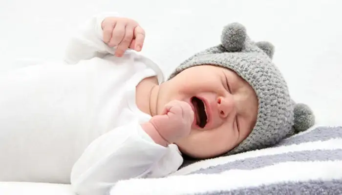 Nguyên nhân trẻ sơ sinh ngủ không sâu giấc.